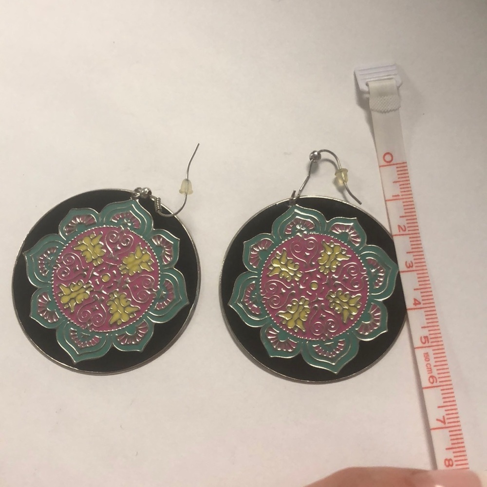 Cute earrings - Picture 3 of 3